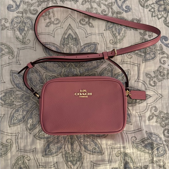 Coach Pink Leather Crossbody Bag with Adjustable Strap - Picture 2 of 7